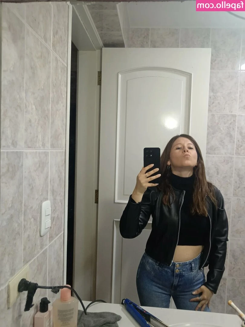 Lala Lala [ lala-lala ] - Stasera sono con il mio stepbro @justmatww e siamo disponibili per