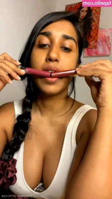 Scarlett M Rose [ scarlett-m-rose-1 ] - she’s got the look