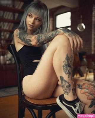 ghostf0x - Clips from my naked work out  Ended up getting to horny and had to