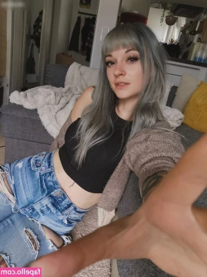 ghostf0x - Beauty Morning 🙄 Decided to do a mask first thing in the morning