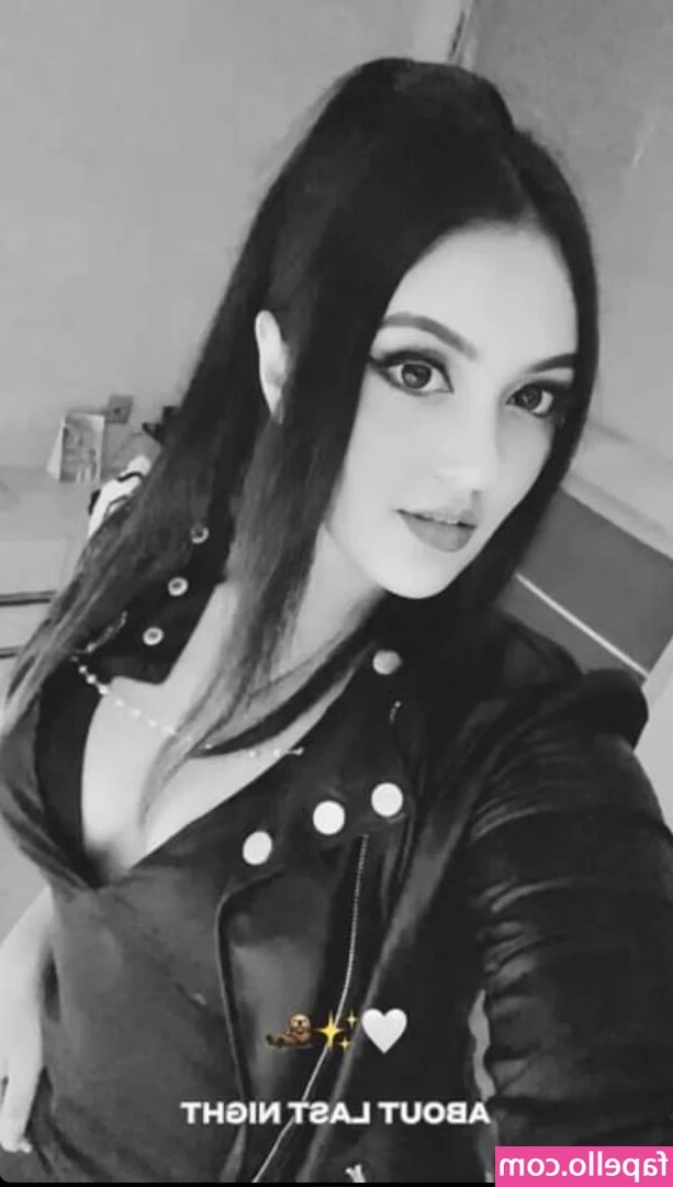 Kani Gaming [ kani-gaming ] - Footsie request hehe