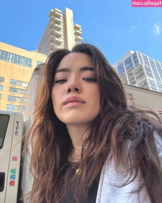 Elizabeth Lizzy Yu - 𝒟𝑜 𝓎𝑜𝓊 𝓁𝒾𝓀𝑒 𝒽𝑜𝓉