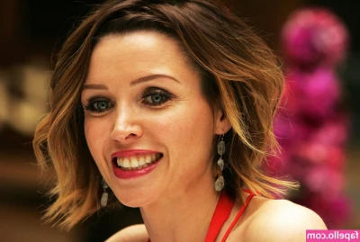 Danni Minogue [ danni-minogue ] - Fun shoot😀