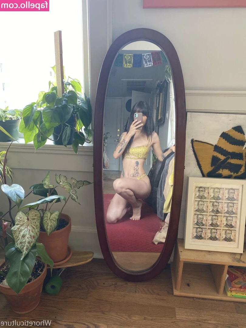 whoreticulture - This is such a pretty picture of my Pussy   Who wants to eat it   