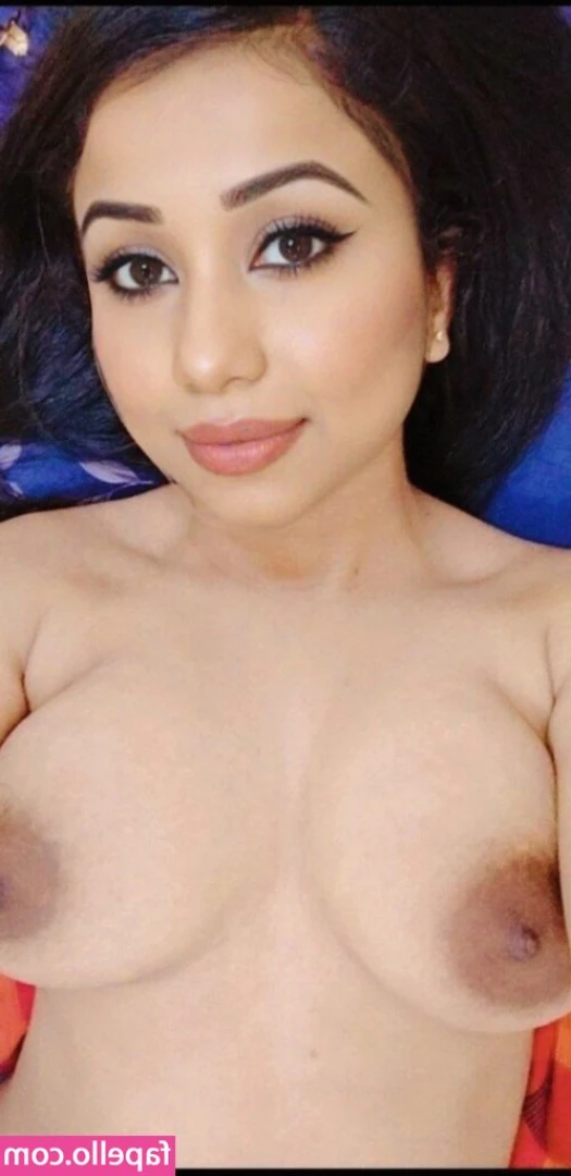 DesiQueenUK [ desiqueenuk-1 ] - My thing needed some room to breath
