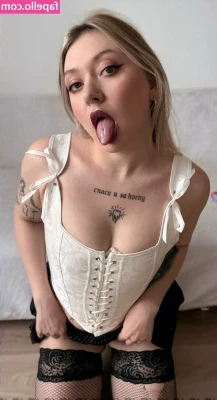 Asya KOT [ asya-kot ] - Who wants to see some trans on trans with the gorgeous