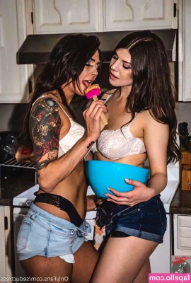 Vanessa Vonne [ vanessa-vonne ] - ❤️ Booty and soles? Did anyone order some booty and soles?