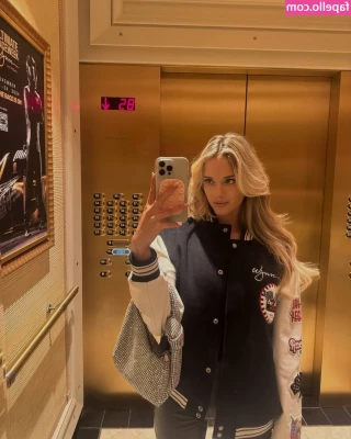 Lindsay Brewer [ lindsay-brewer-4 ] - Update