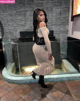 vbust4liyah - Pet me