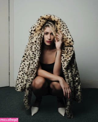 Luisa Arraes [ luisa-arraes ] - Prep for videos   ready