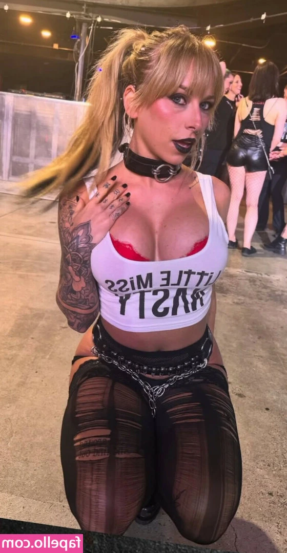 Kendra_hagan [ kendra-hagan ] - MY BESTIE @tasty_jade WITH HUGE NATURAL BOOBS 🔥 LOVES TO GET