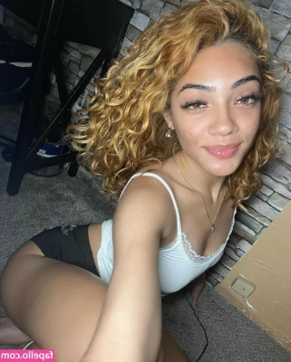 celestvictoria - Wanna see my tiddies