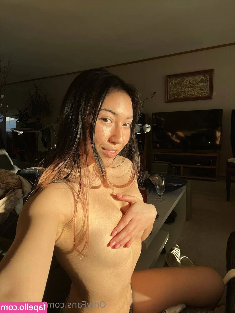 vasiaxvip - Lockdown has me all super horny  I need daddy s cock so bad