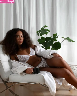 Anya Lawrence [ anya-lawrence ] - My boobs
