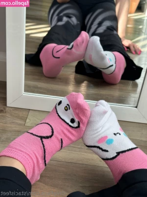 stacisfeet - I hope you ve had a wonderful Monday  And I hope my big tits make it