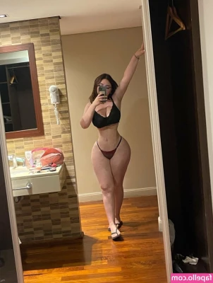 Cande Robledo [ cande-robledo ] - I came home after work to find my boyfriend sleeping 🤫 I snuck