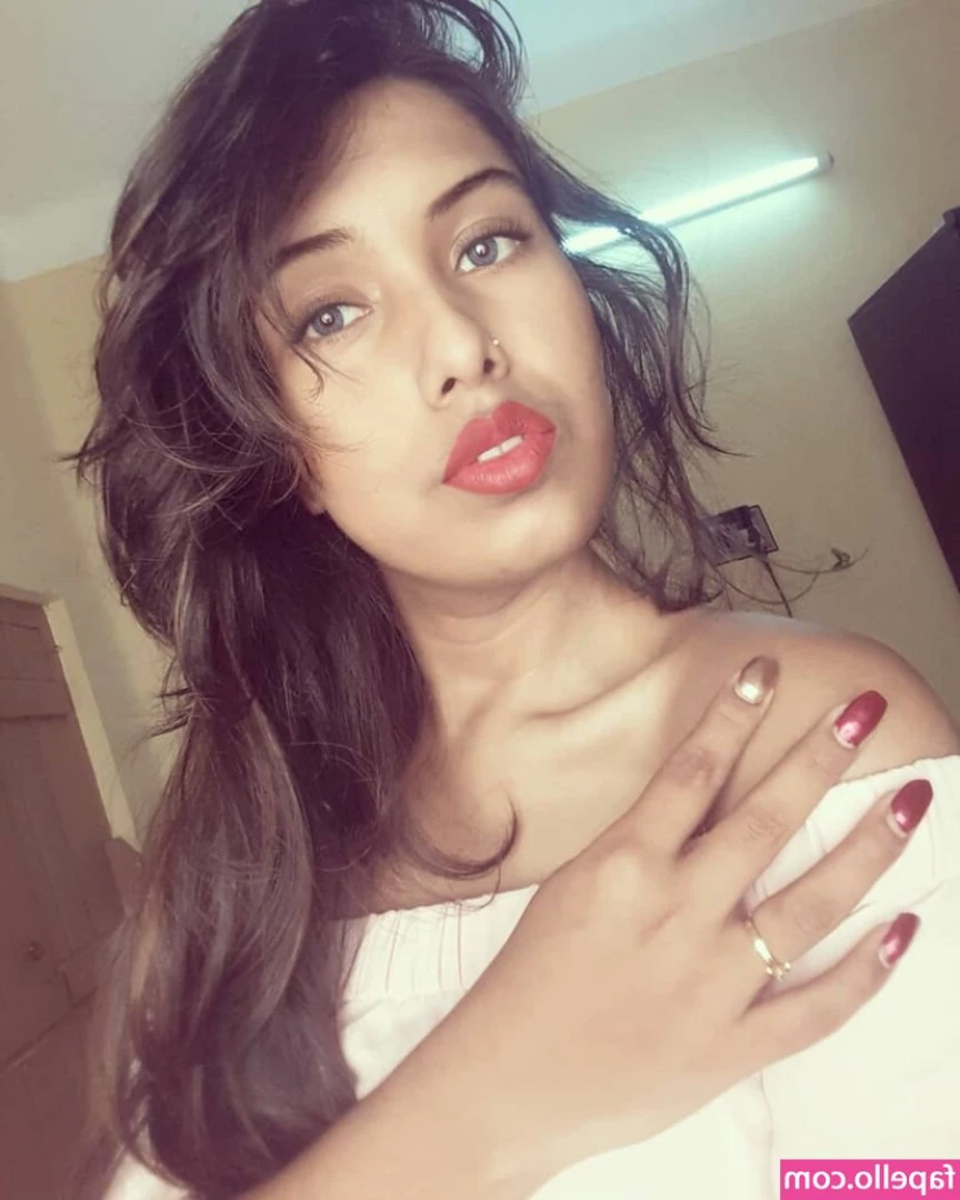 Hemoshree Bhadra [ hemoshree-bhadra ] - Bury me in lace