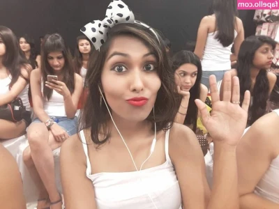 Hemoshree Bhadra [ hemoshree-bhadra ] - Just got to the studio, about to film a couple new videos and get