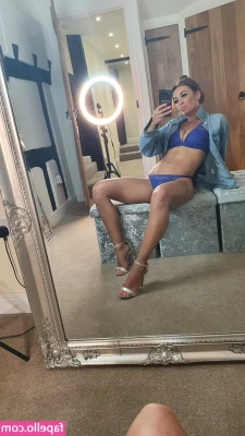 ladyamandarendall - i love riding dick!!!