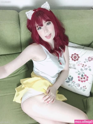 Lea Lolly [ lea-lolly-1 ] - Hi everyone 😊 I love working from home. I sit down comfortably and