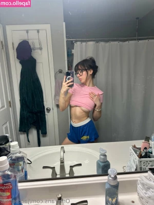 jacthebrat - Feeling naughty  who wants to Sext  Tip me and help fund my Christmas