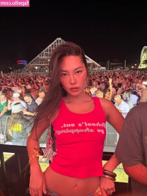 Shannon Zhao [ shannon-zhao ] - Do you like what you see Daddy? 🥺 🥰    ~~~!   Wanna see pics