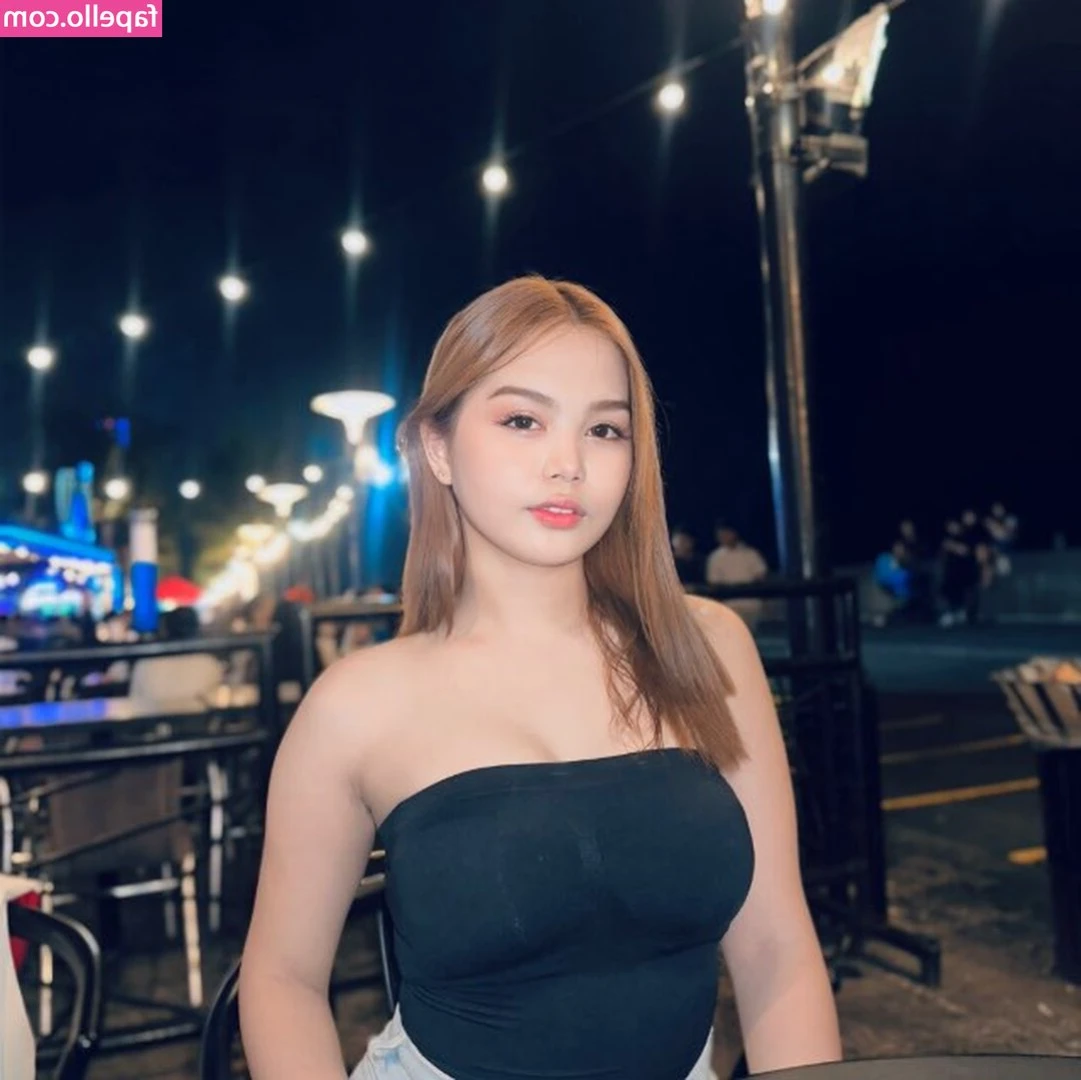 Mia Rain [ mia-rain ] - Do you like seeing me play with my man s huge cock  I love getting my