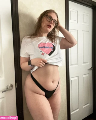 Chubbnubbler - I just love surrendering like this… @u144374003