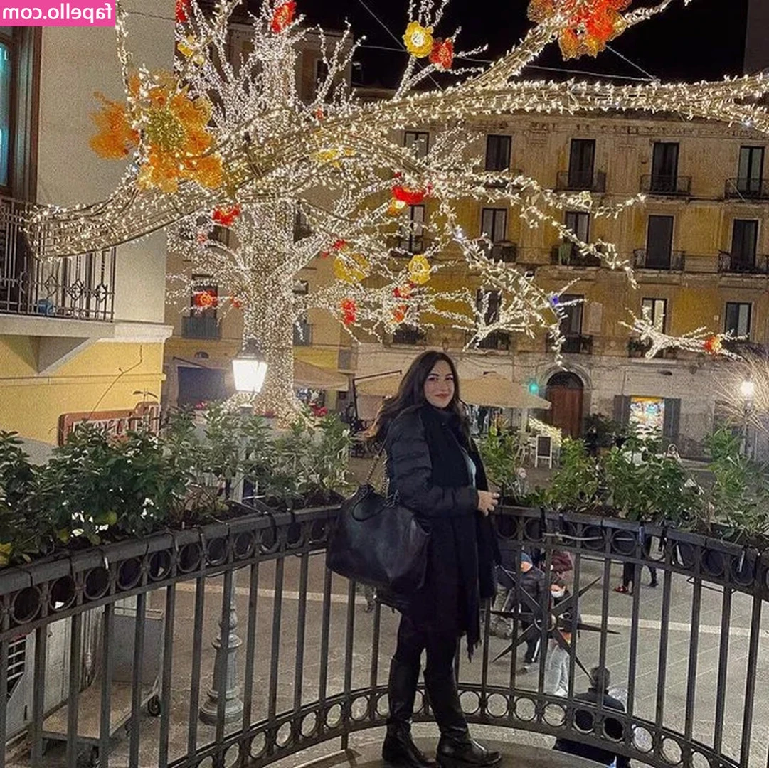 Linda T [ linda-t ] - Good morning  Happy Saturday   Cheers to the weekend and to no more