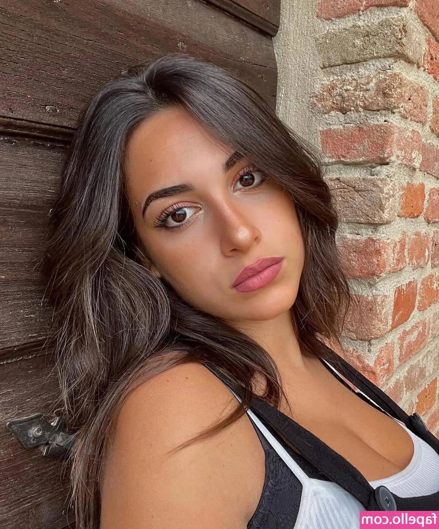 Linda T [ linda-t ] - All about the toes!!!