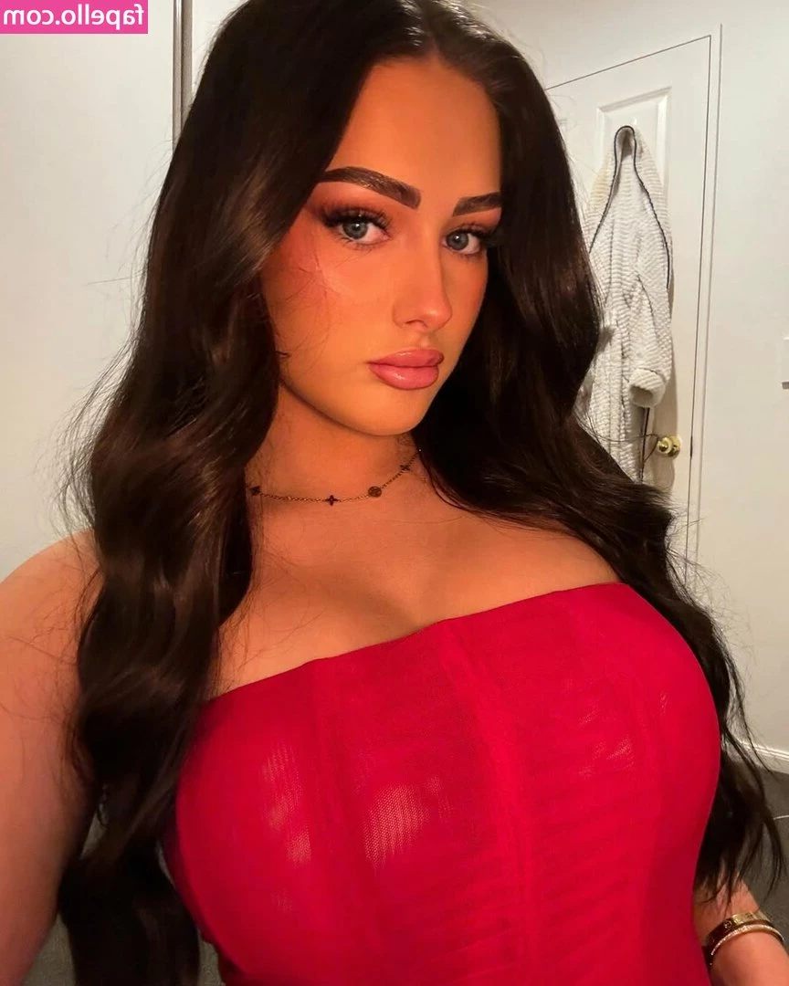 Lily Pringle [ lily-pringle ] - hi  enjoy all the content i post here  in case u see something that