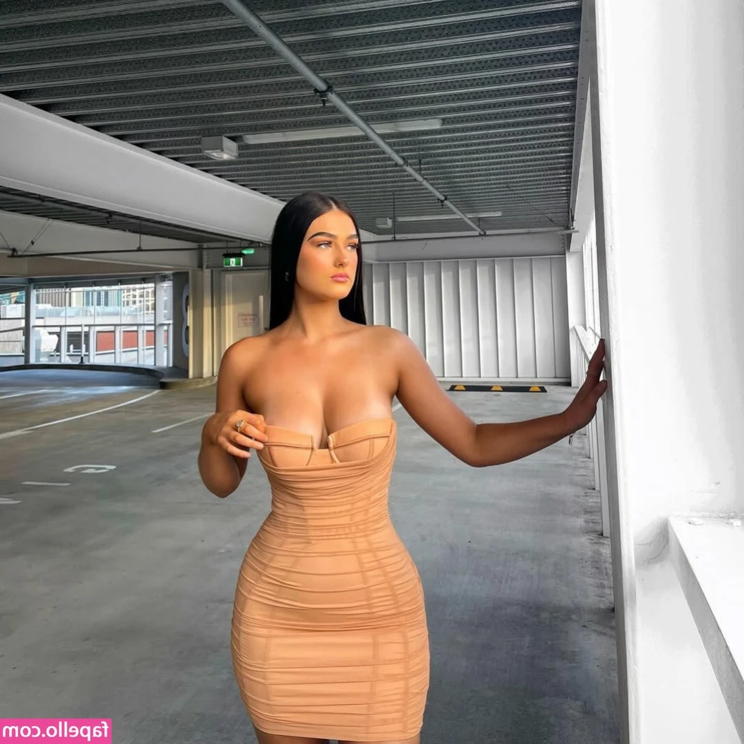 Lily Pringle [ lily-pringle ] - Check your messages go see more of this and tell me what you think💦