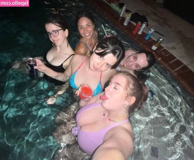 Mikayla S [ mikayla-s ] - Some of my newer fans have never seen any of my pro pin up shots so