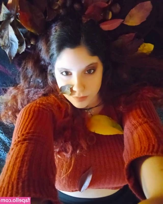 Letymeow - I love skinny dipping!