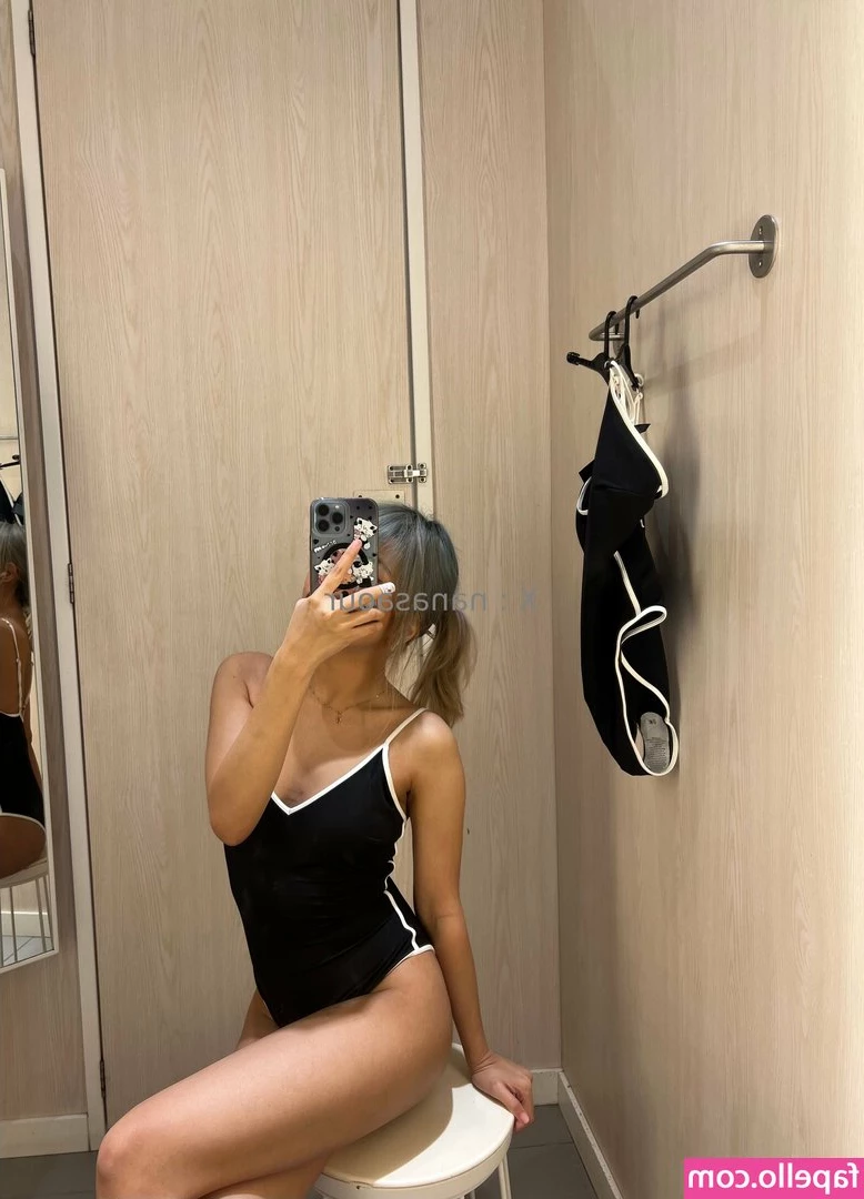 qishpwishh - Public solo video at the beach ✨😋