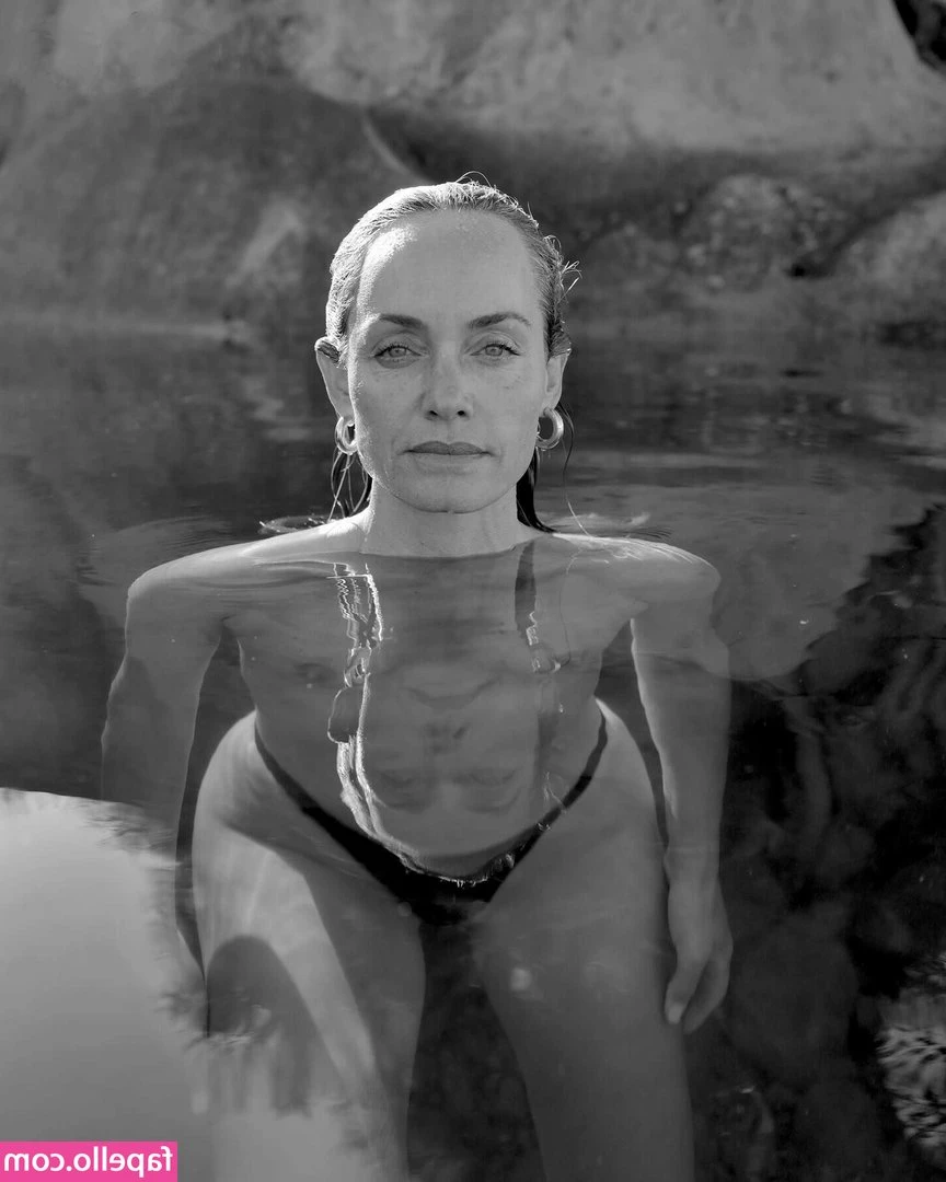 Amber Valletta [ amber-valletta ] - Recuerden que si quieren algo personalizado pueden decirme   Deja tu