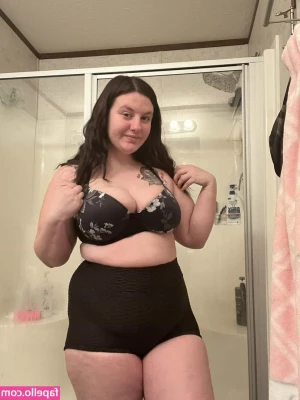 Beautybeast420 - Happy Valentine s DayDo you want some scarf bondage