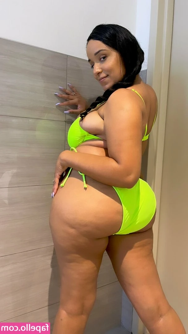 tbubblesnyc - I think this color looks so good on me