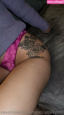 hotwifelexilovex [ hotwifelexilovex-1 ] - Such a good boi