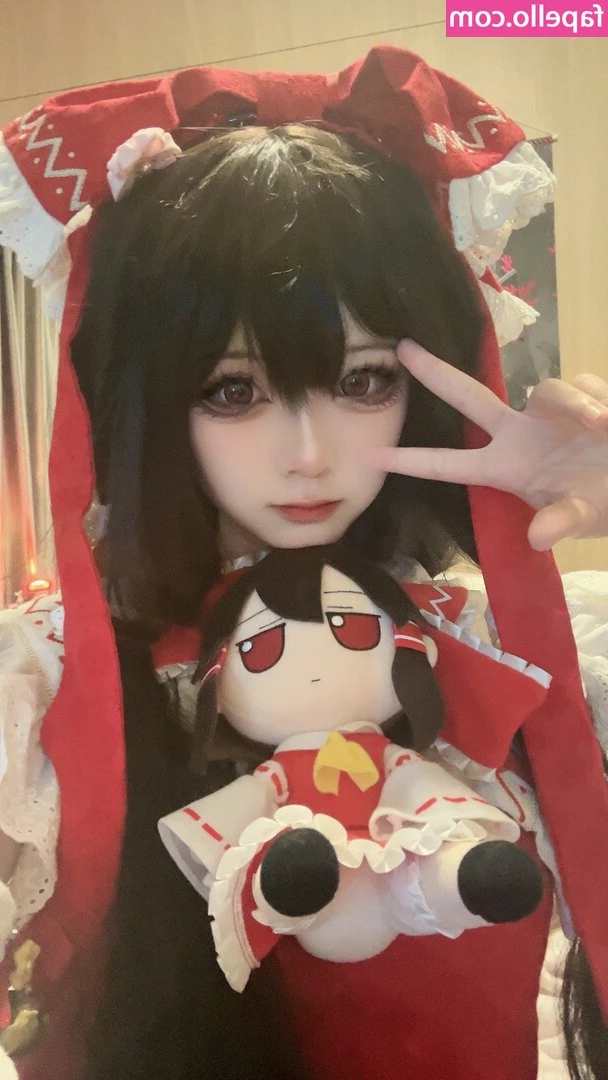 yyu_moo [ yyu-moo ] - I need to know  What are you going to lick first  Nipples  navel or
