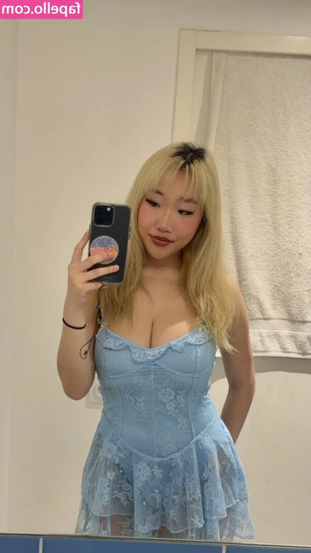Pitouluvr - Just bare feet