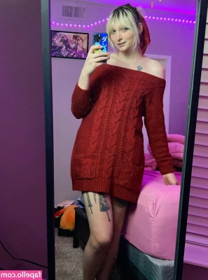 RoseWaltzEX - GUESS THE PICTURE GAME 👀 Tip $12 in our private messages to get