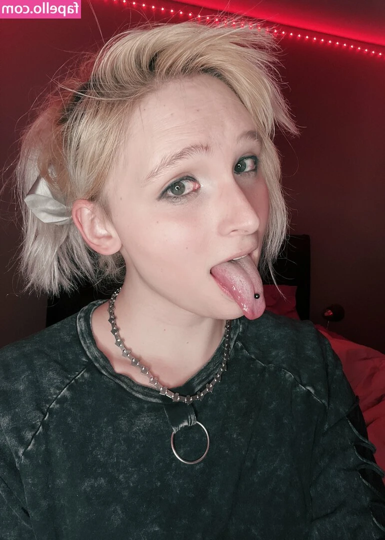 RoseWaltzEX - Imma teaser baby  message me for more