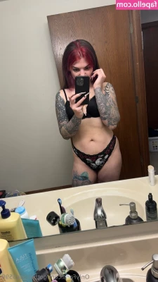 gothicrose5599 - come here, I'll show you where to go