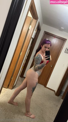 gothicrose5599 - I wish someone would eat my pussy