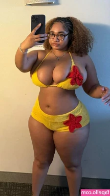 Paigeashlley - Apples    2nd set