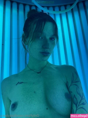 babybecs - Jerking with my fleshlight until I spray my load over the mirror