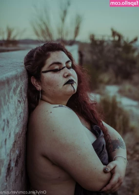 venusina - Good Day   Please do not ask to see me in person I will never be down
