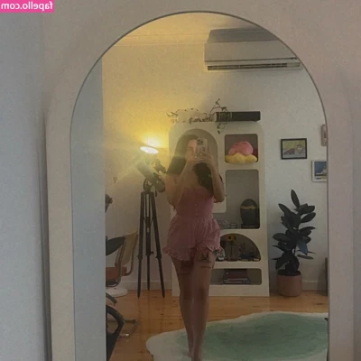 Paladinamber - My ass is waiting for your warm hands😋
