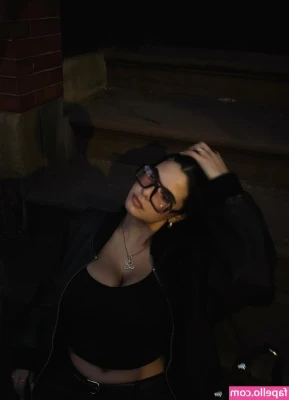 Lunaosantos_23 [ lunaosantos-23 ] - Toes and assssss